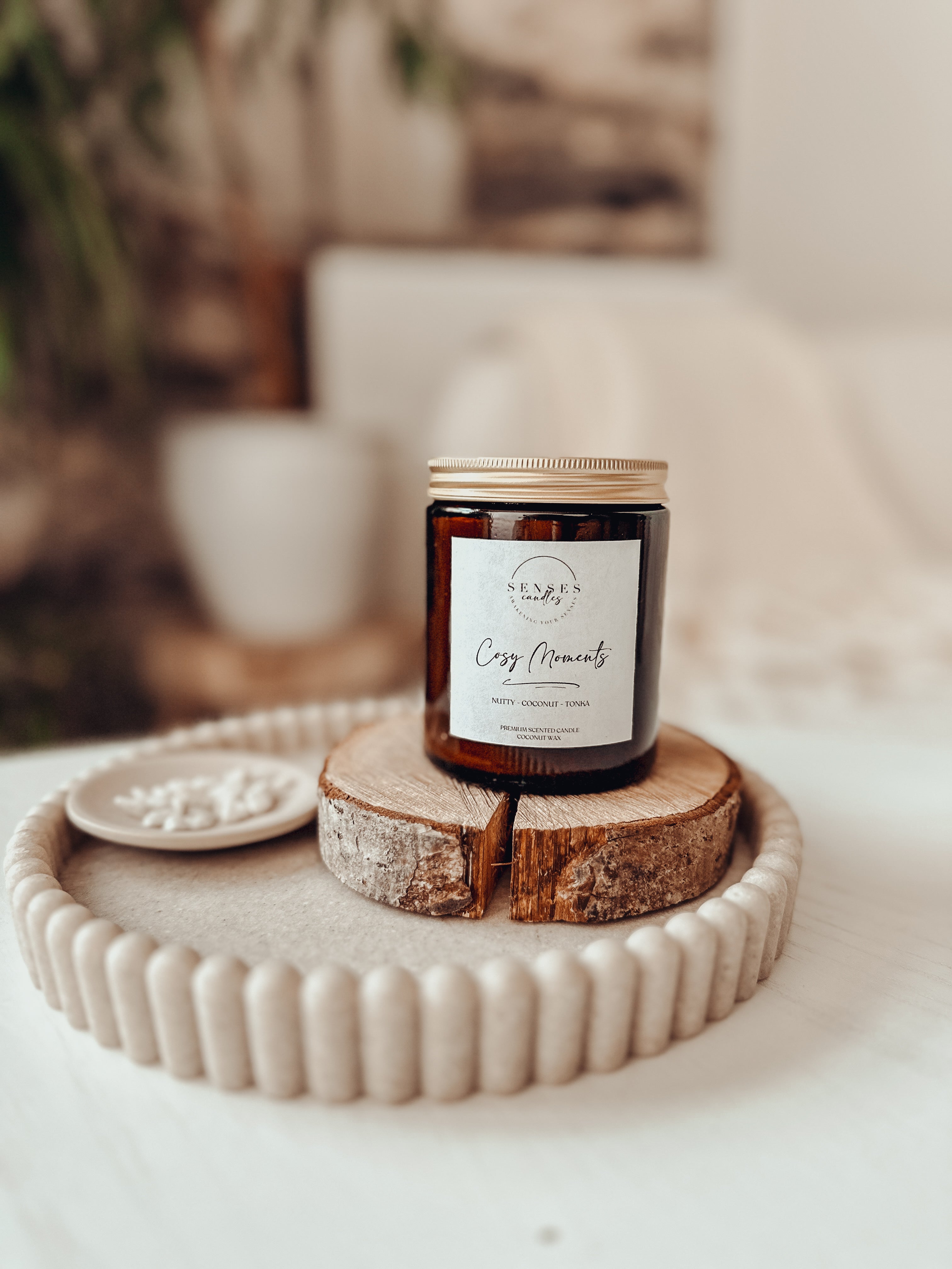 Cosy Moments Candle, Coconut & Sandalwood