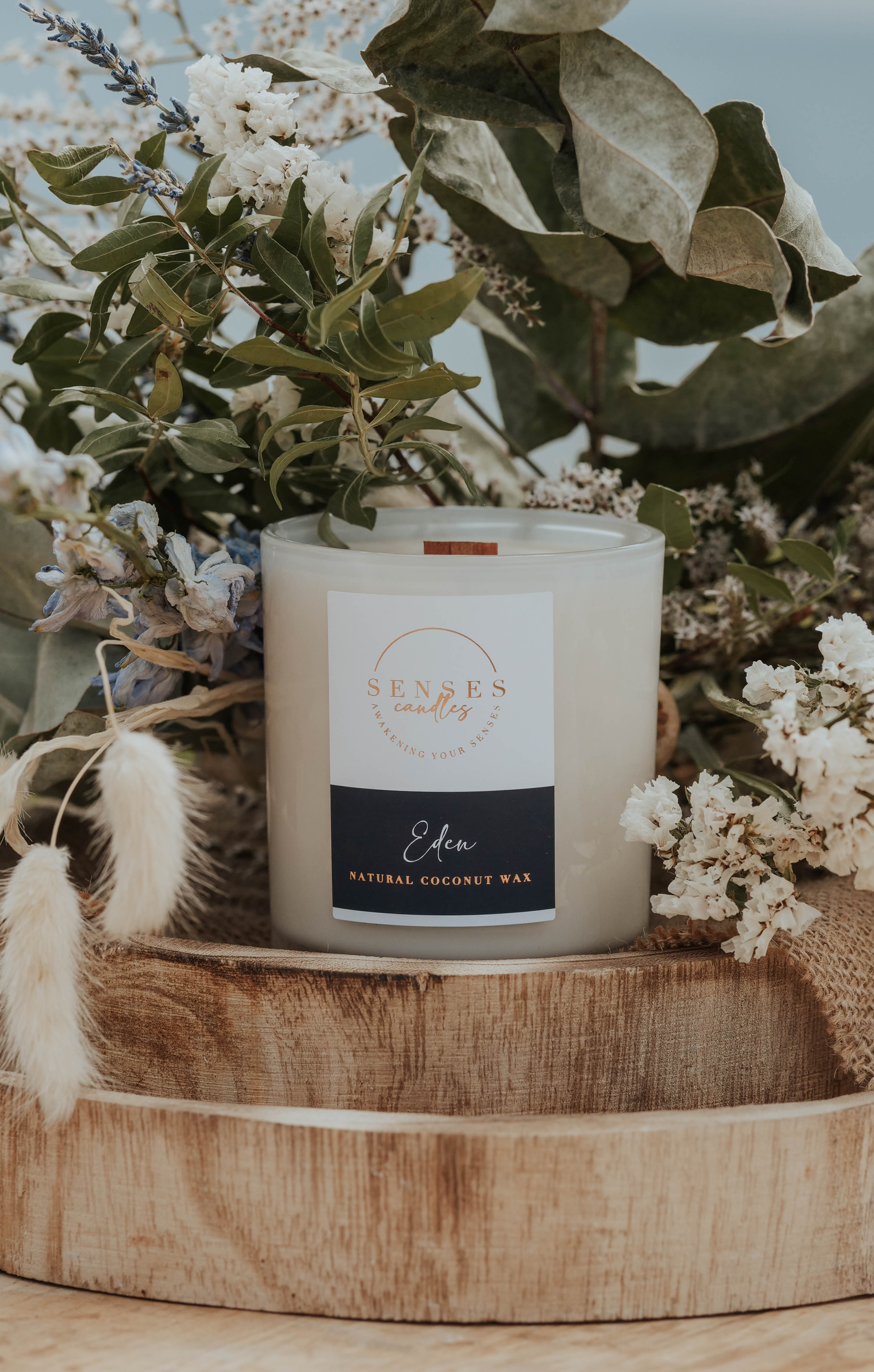 Eden Coconut Wax Blend Luxury Candle - Coconut & Sandalwood