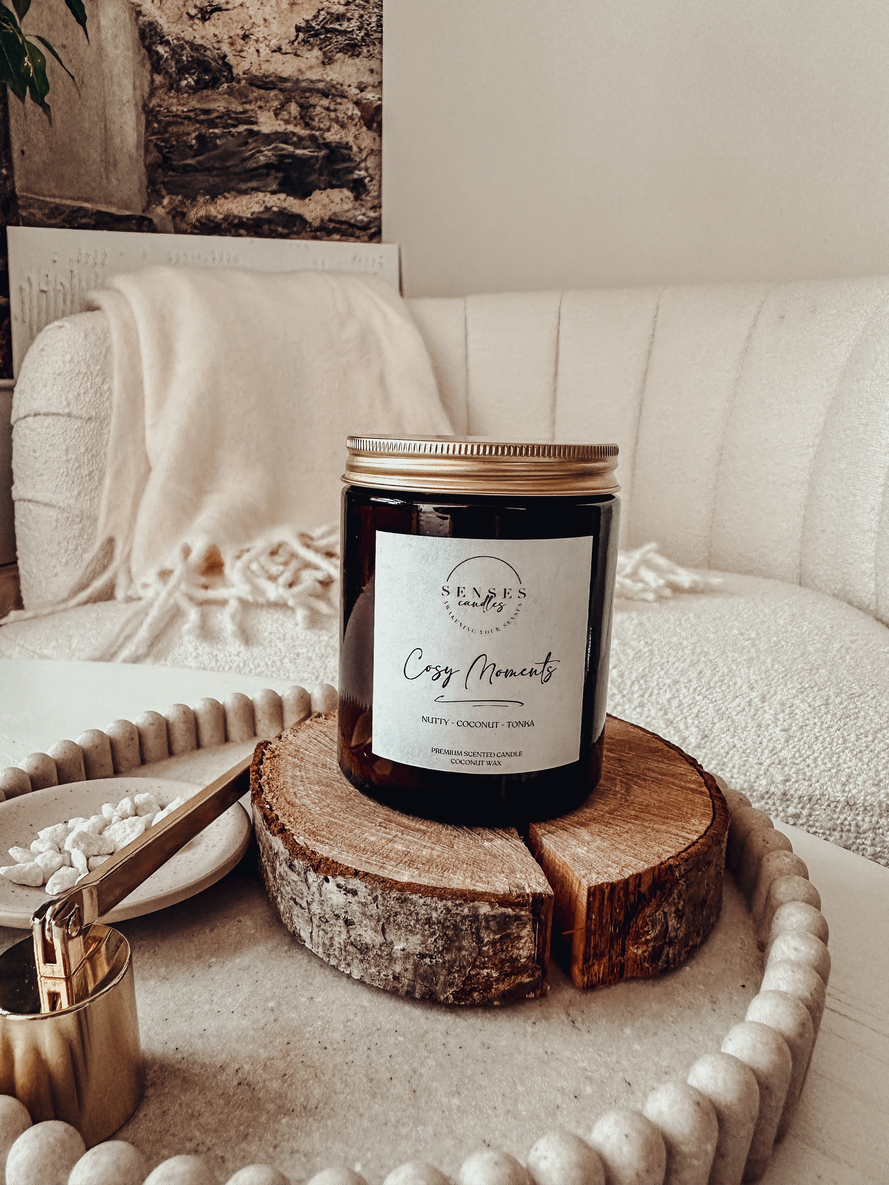 Cosy Moments Candle, Coconut & Sandalwood