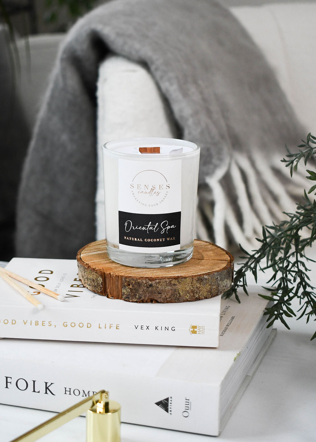 Oriental Spa, Luxury Candle Made of Natural Wax, Wood Wick, Lavender